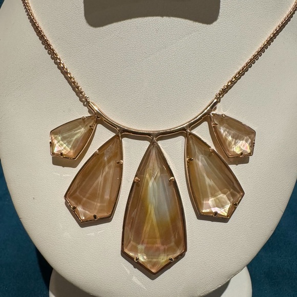 Kendra Scott Rhyan Rose Gold Statement Necklace in Brown Mother of Pearl - Picture 5 of 8